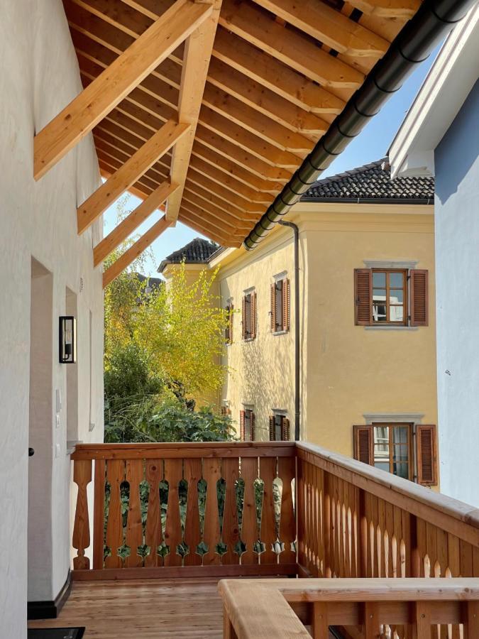 Schmitte Am Sonnenwirtsplatz Eppan In South Tyrol Apartment Appiano Sulla Strada Del Vino Luaran gambar