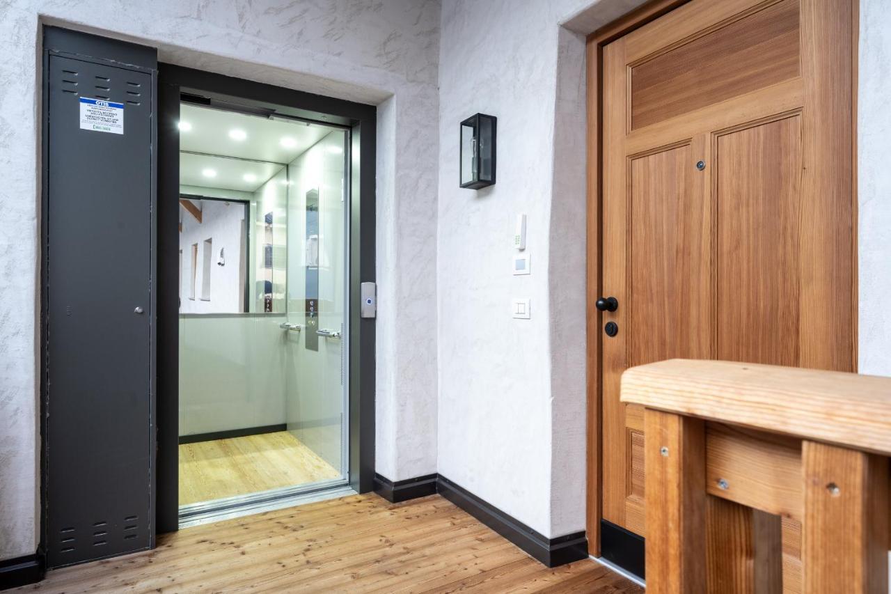 Schmitte Am Sonnenwirtsplatz Eppan In South Tyrol Apartment Appiano Sulla Strada Del Vino Luaran gambar