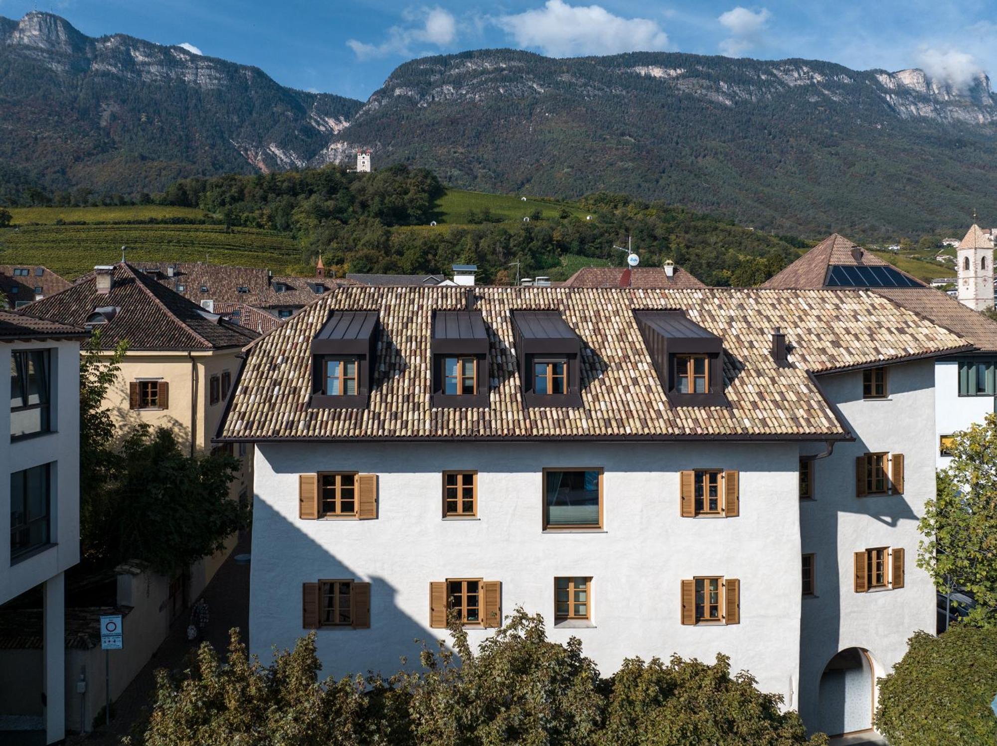 Schmitte Am Sonnenwirtsplatz Eppan In South Tyrol Apartment Appiano Sulla Strada Del Vino Luaran gambar